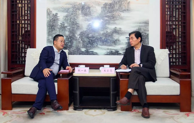 济南市委常委王宏志会见wepoker官网版董事长张一春一行
